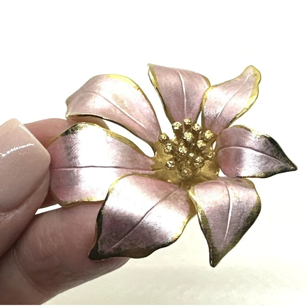 Vintage Cerrito Poinsettia Pink Enamel Flower Pin Brooch 